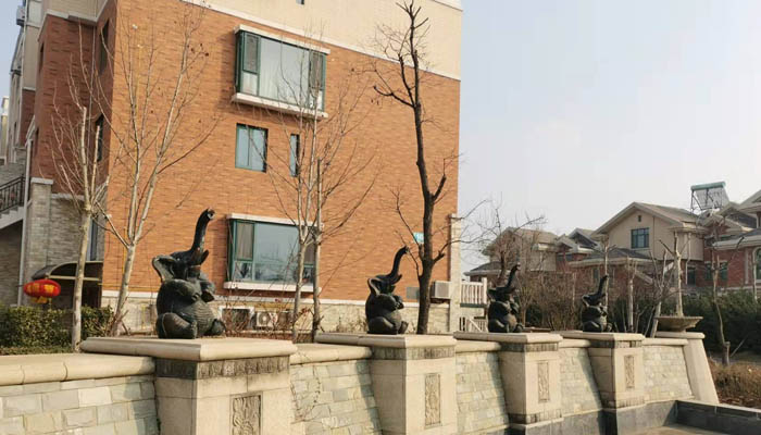 東營(yíng)GRC構(gòu)件的優(yōu)點(diǎn)有哪些？缺點(diǎn)有哪些？